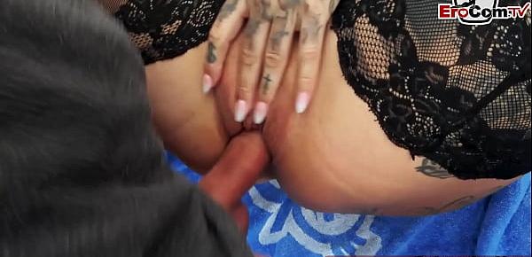 Public agent macht echtes Sextreffen mit deutscher tattoo Milf schlampe POV EroCom Date